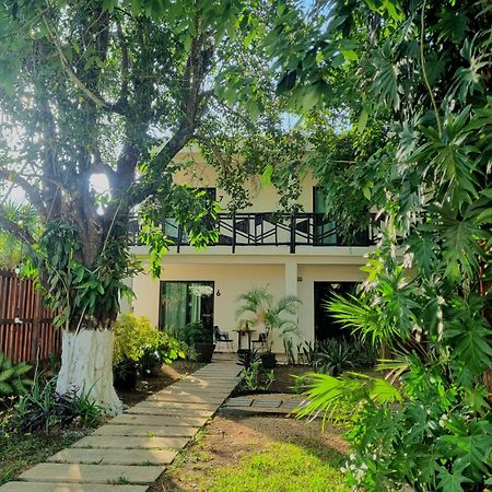 Hotel Brisas בקאלאר מראה חיצוני תמונה
