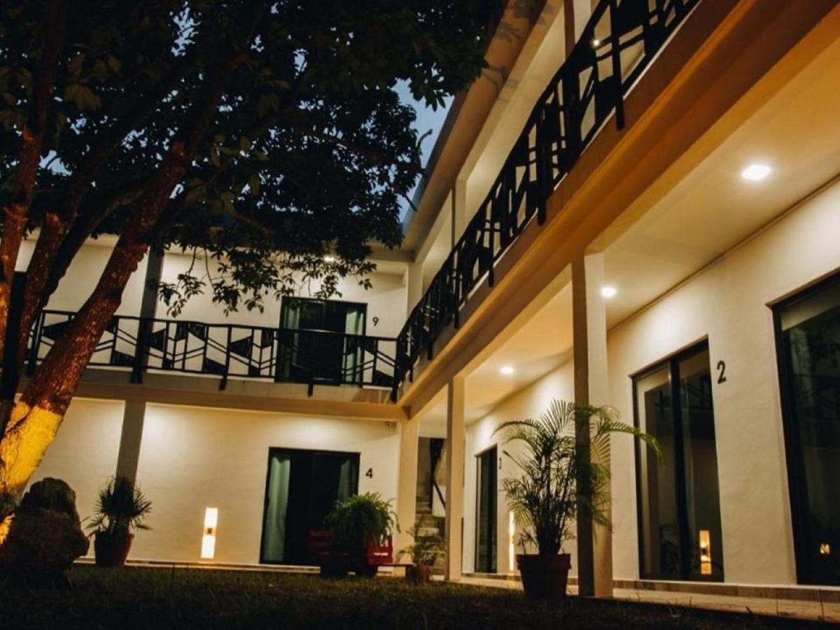 Hotel Brisas בקאלאר מראה חיצוני תמונה
