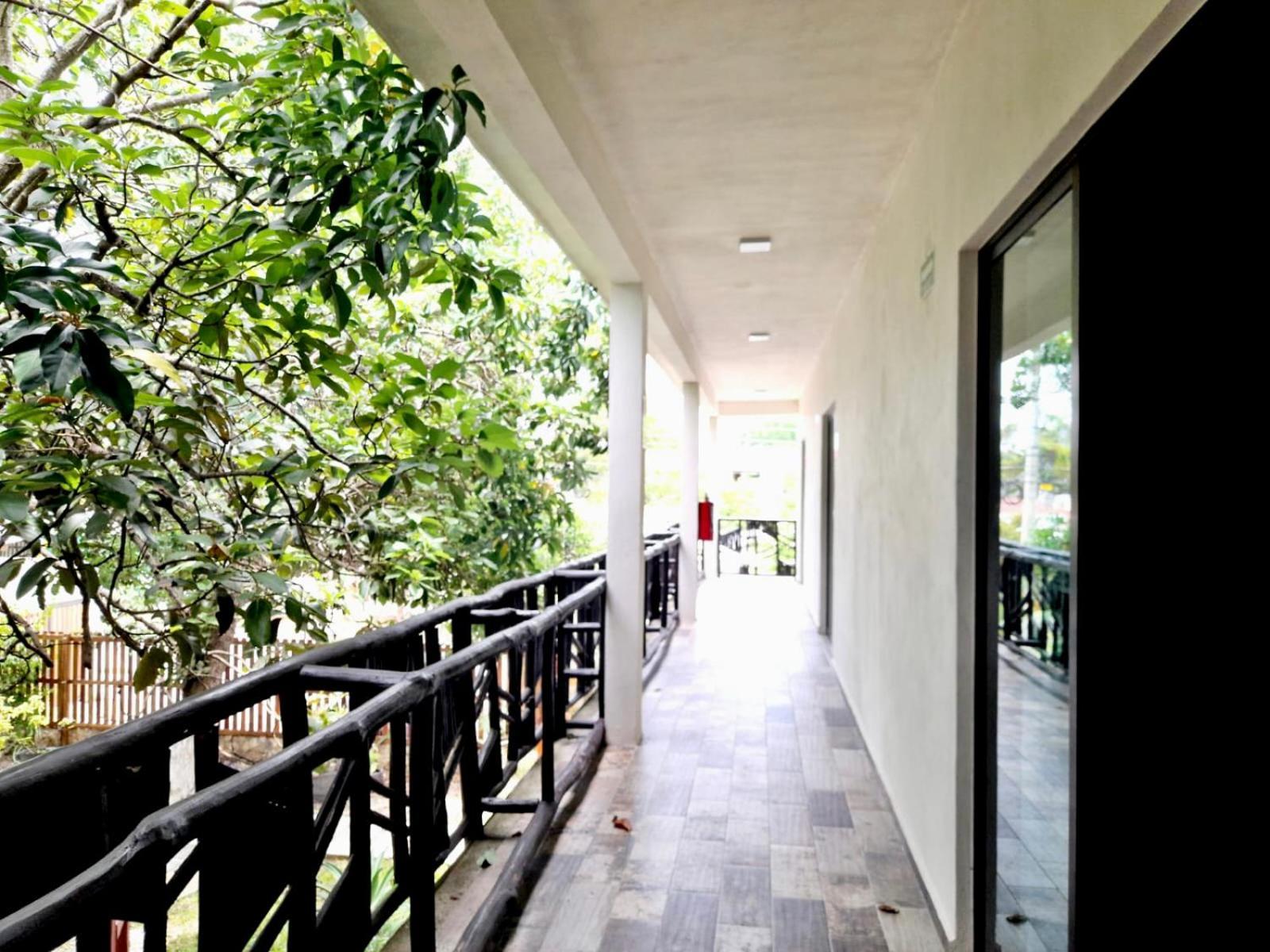 Hotel Brisas בקאלאר מראה חיצוני תמונה