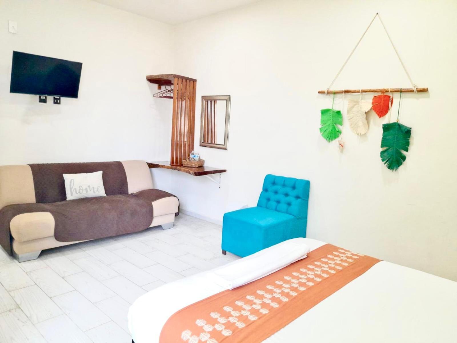 Hotel Brisas בקאלאר מראה חיצוני תמונה