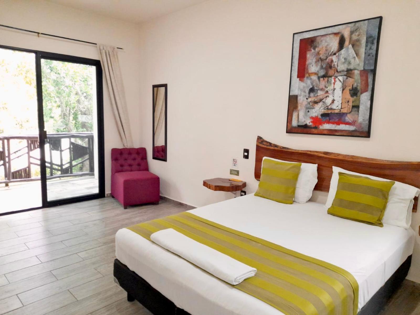 Hotel Brisas בקאלאר מראה חיצוני תמונה