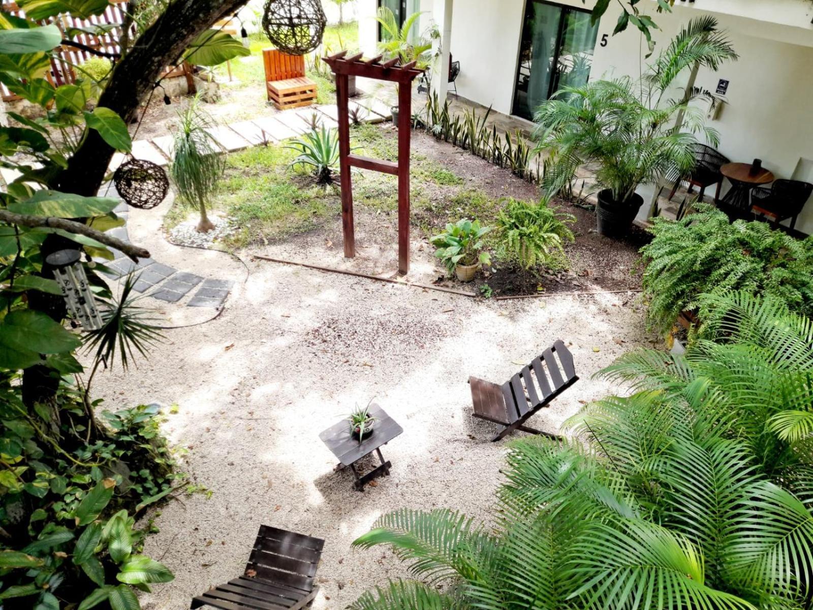 Hotel Brisas בקאלאר מראה חיצוני תמונה