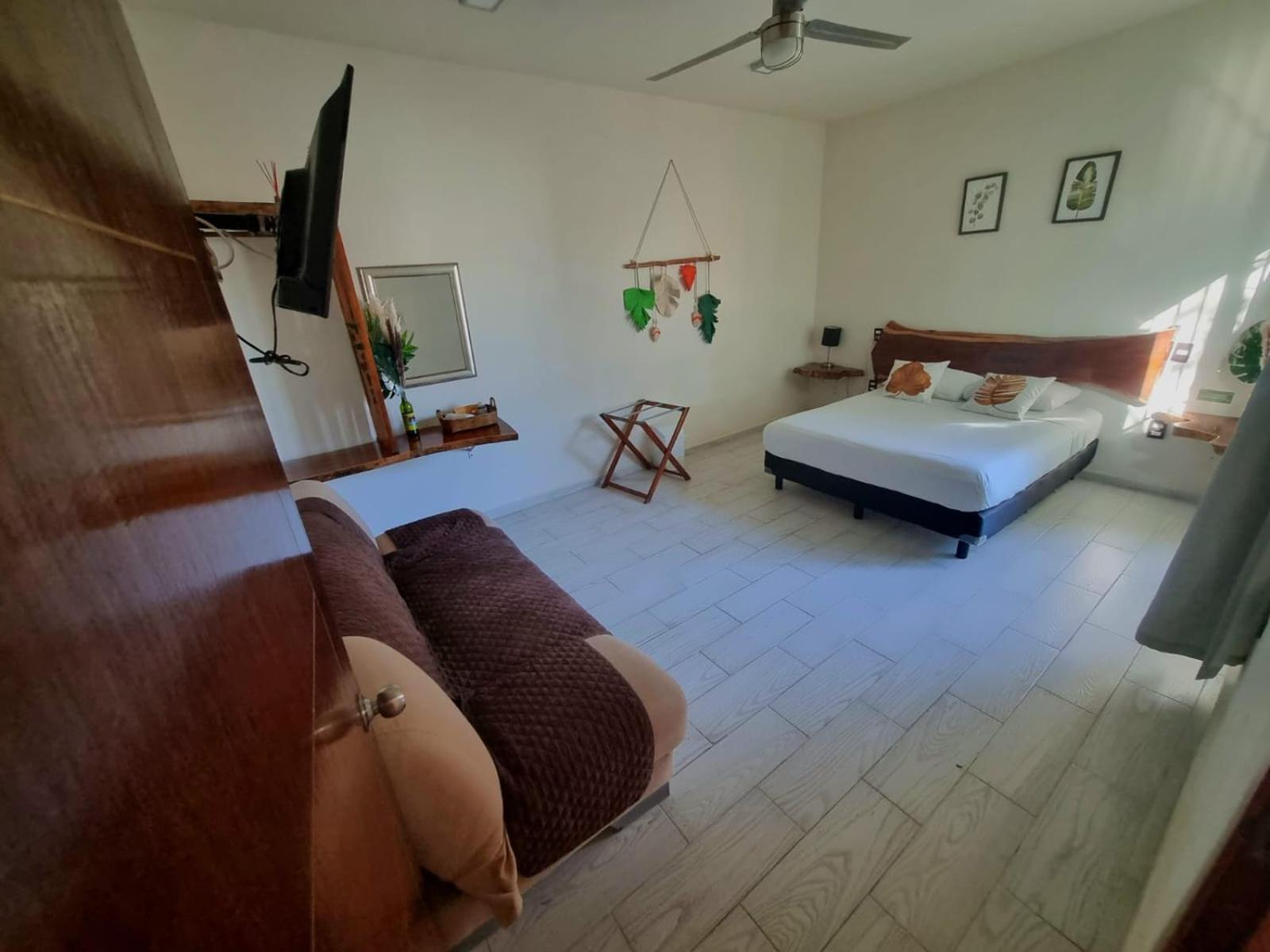 Hotel Brisas בקאלאר מראה חיצוני תמונה