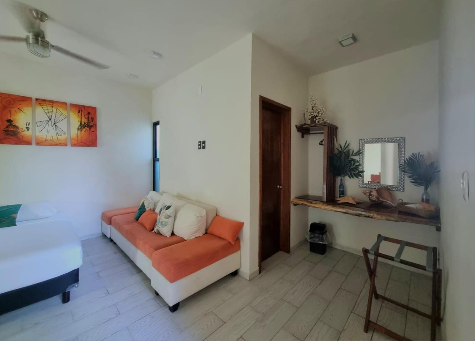 Hotel Brisas בקאלאר מראה חיצוני תמונה