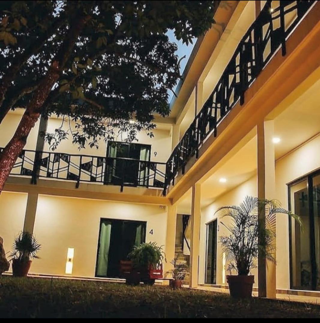 Hotel Brisas בקאלאר מראה חיצוני תמונה